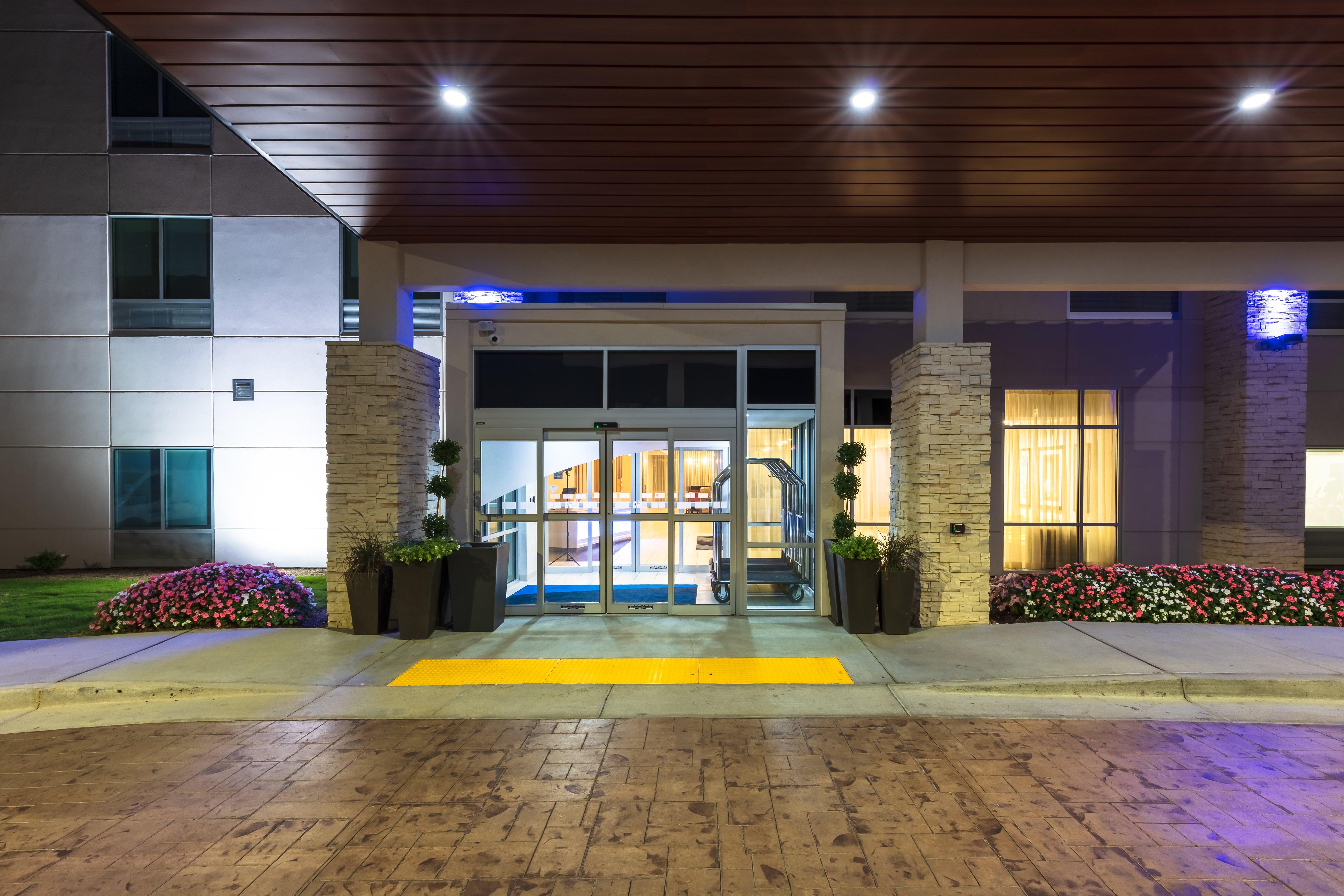 Holiday Inn Express Calhoun South By Ihg Eksteriør billede