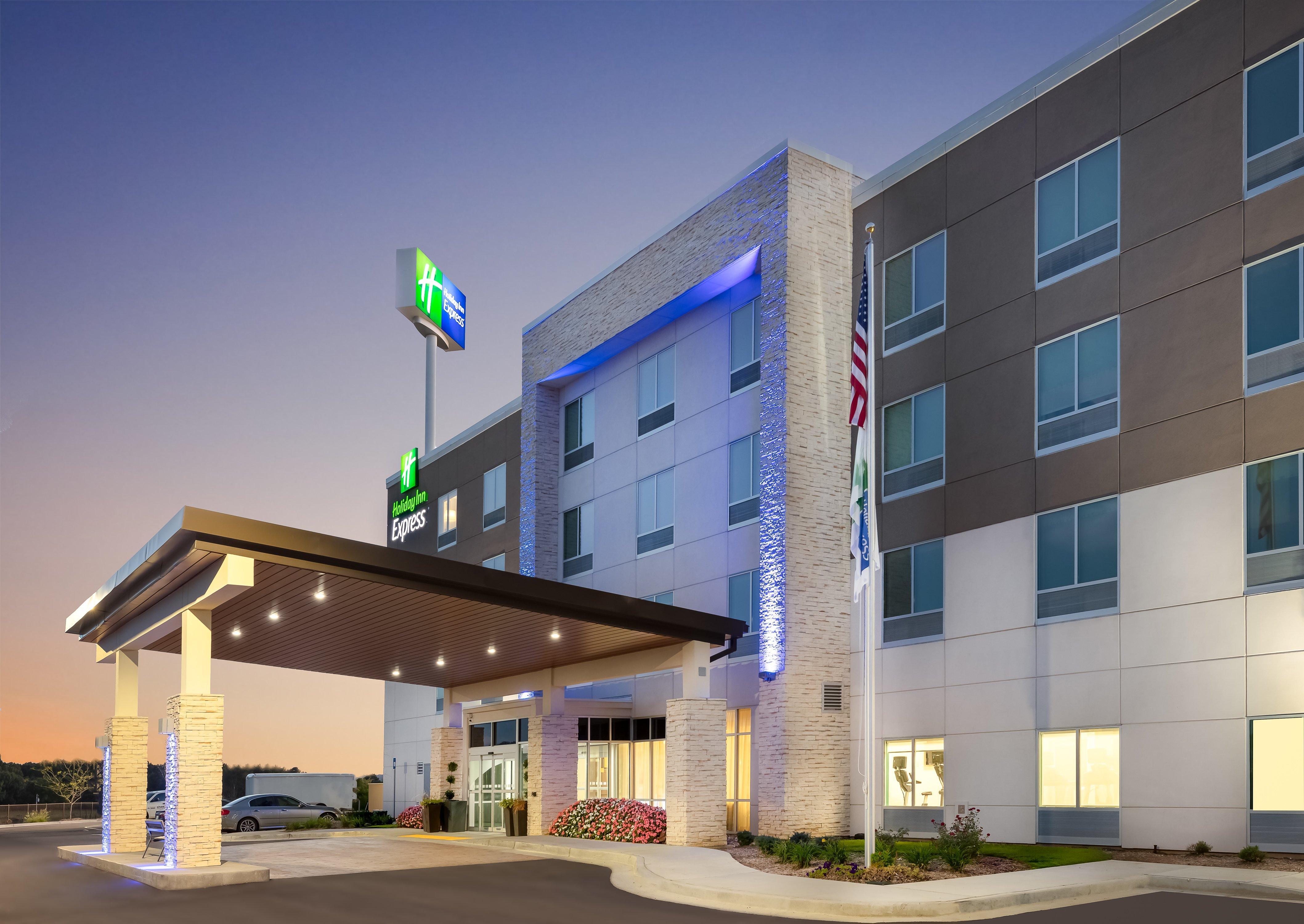 Holiday Inn Express Calhoun South By Ihg Eksteriør billede